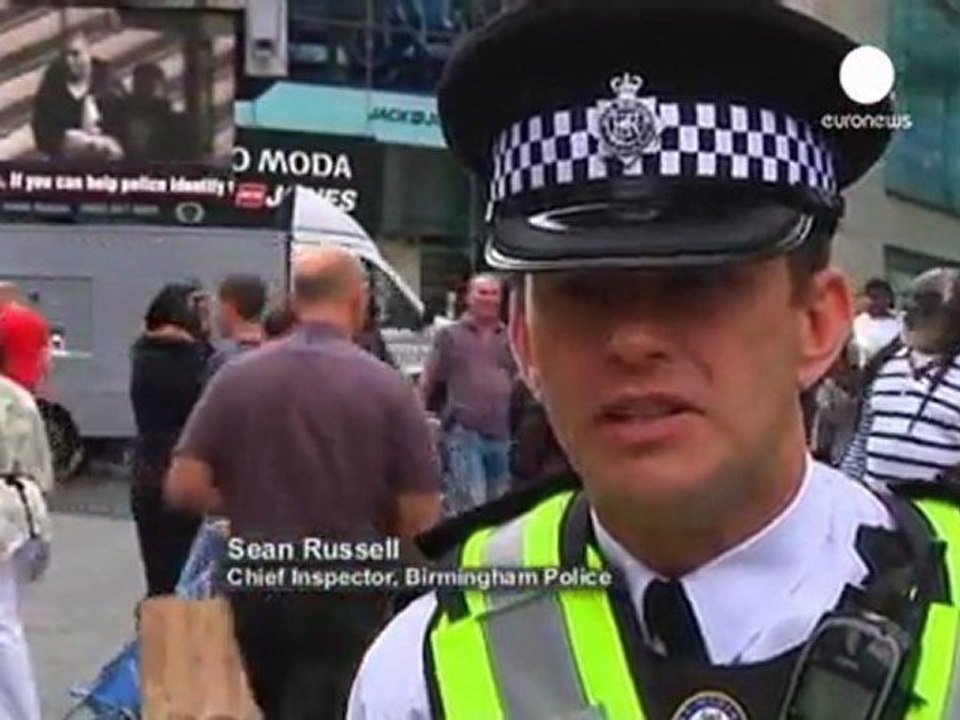 Londra verso l'emergenza weekend. Polemica sui tagli...