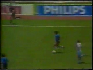 but légendaire de MARADONA - هدف أسطوري لمارادونا