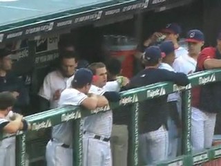 Vea la discusión entre Asdrúbal Cabrera y Carlos Santana