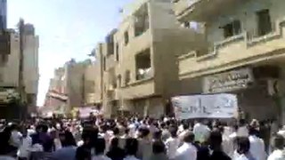 من مظاهرات حمص حي البياضة جمعة لن نركع حاشدة جداSyria Homs Albayada الجزء الثالث