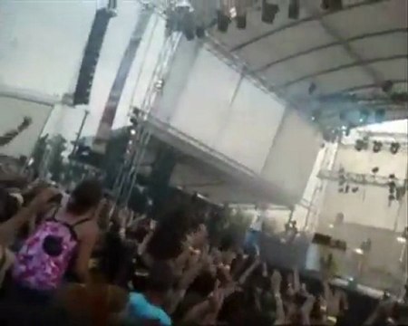 Keny Arkana Emmaüs 2011 - 3 Tracks + fin pistolet à eau