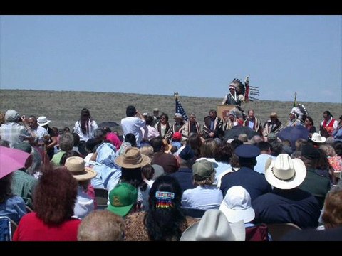 A TOUTES LES NATIONS AMERINDIENNES (SAND CREEK)