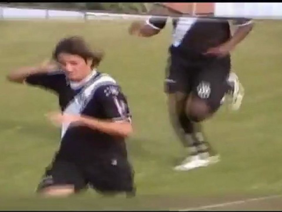 WELLER Wilson Pereira - Atacante Forward - 19 01 1989 - YouTube2