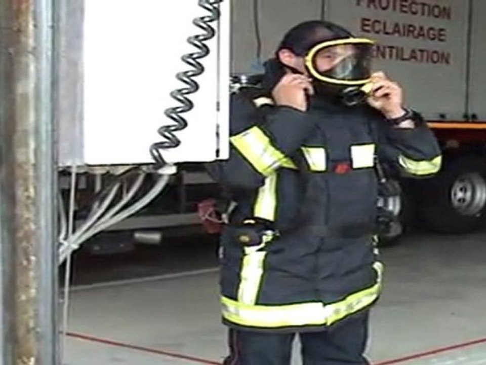 demo mise tenue du pompier