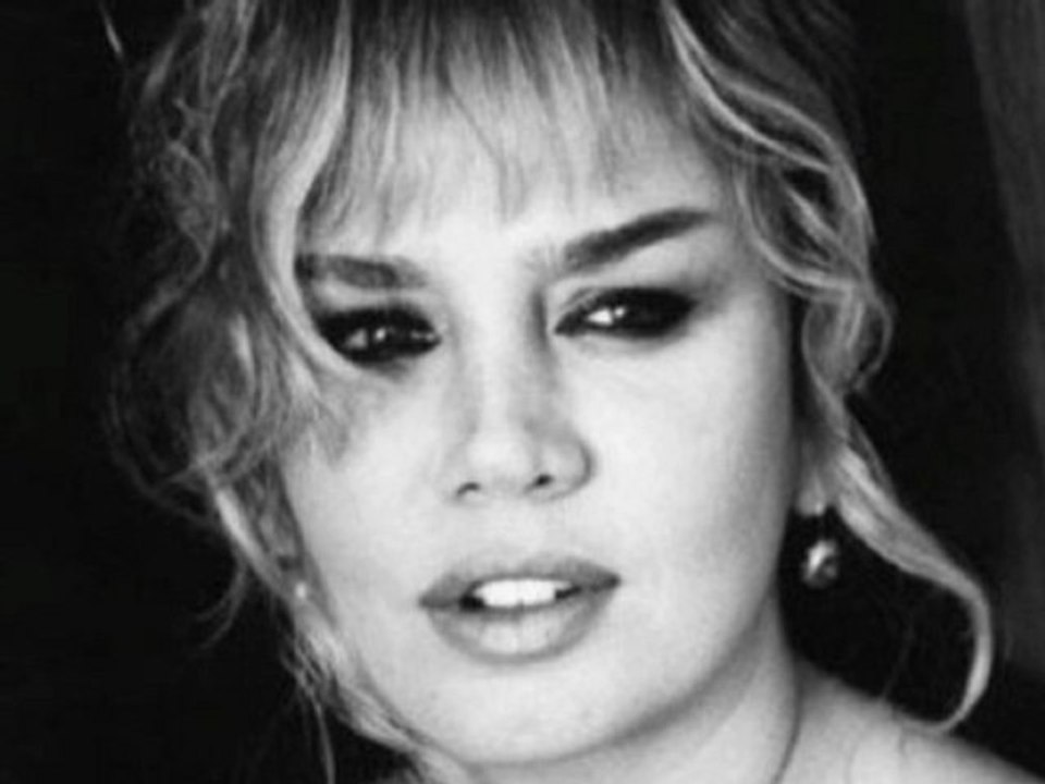 SEZEN AKSU UNUTTUN MU BENİ