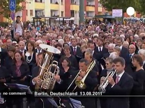 Berlin rend hommage aux victimes du Mur - no comment
