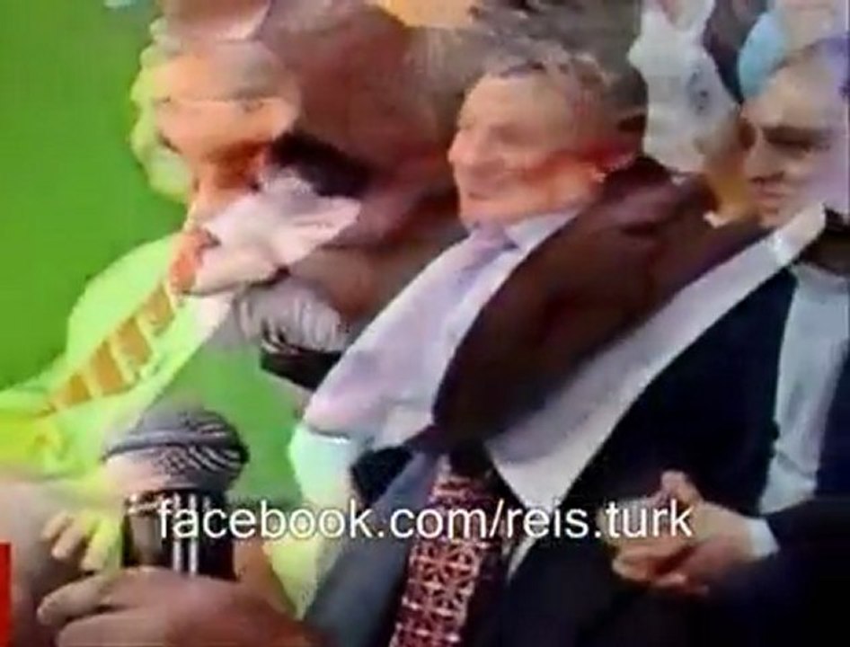 Açılımı Ozan Arif'ten Dinleyin... [HQ]