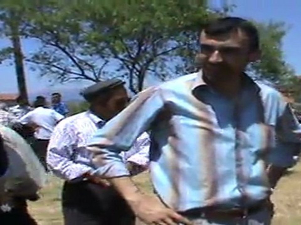 Avdan Köyü 2011 Köy Hayrı yemek dağıtımı 1