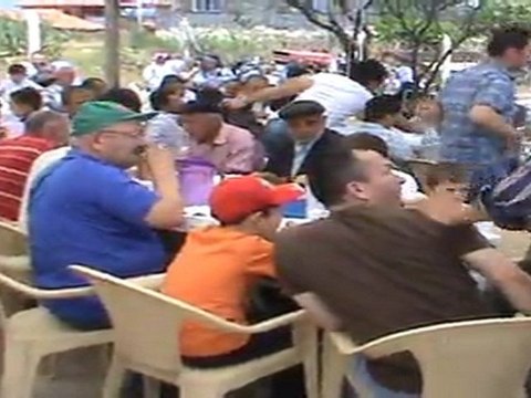 Avdan köyü 2011 Köy Hayrı Yemek Dağıtımı 2