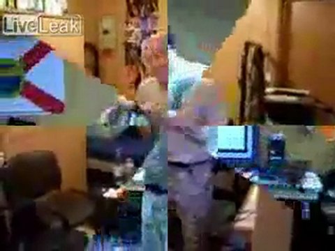 انشقاق ضابط في الجيش السوري - العربية الجزيرة