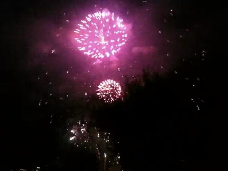 " Fait péter les impôts vain dieu.......héhéhé "