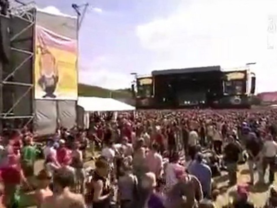 Amy Macdonald  - Let's Start a Band (Live) - 2009