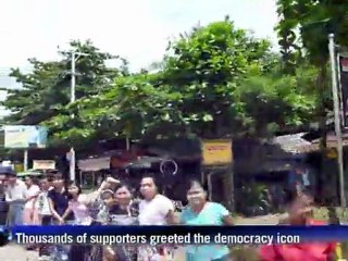 Aung San Suu Kyi seeks 'unity' on political trip