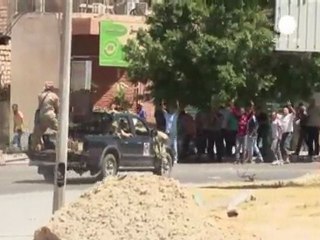 Gaddafi urges Libyans to rise up against NATO