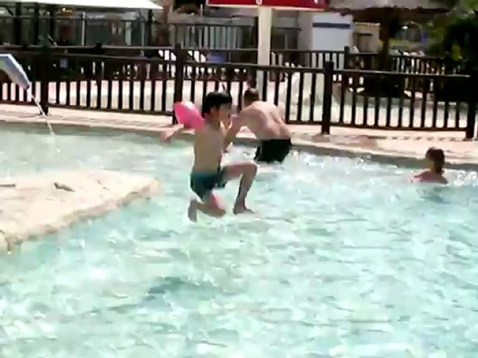 justine à la piscine