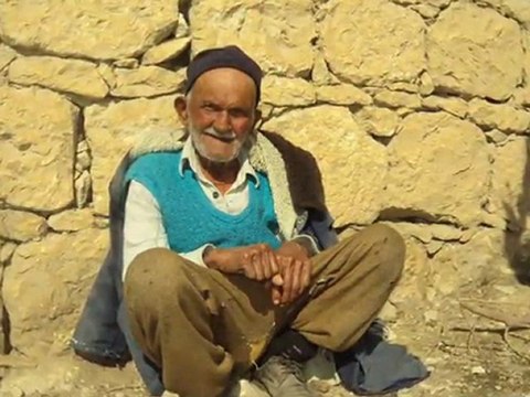 Gülnar Gezende Köyü Resimleri Mihrican mı değdi gülün mü soldu türküsü eşliğinde