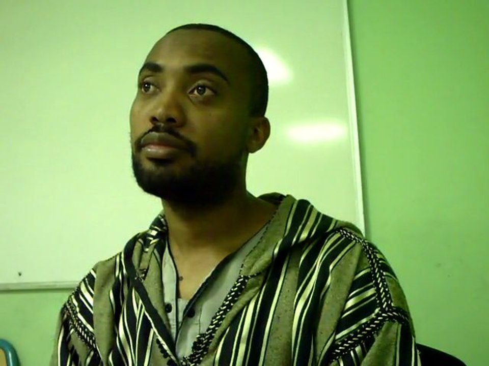 Mohamed Bajrafil - Approcher l'alcool