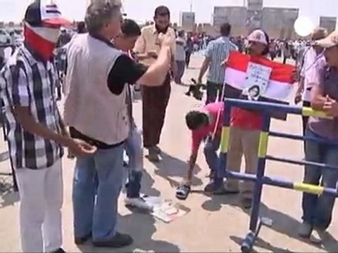 Clashes outside trial of Egypt's Hosni Mubarak