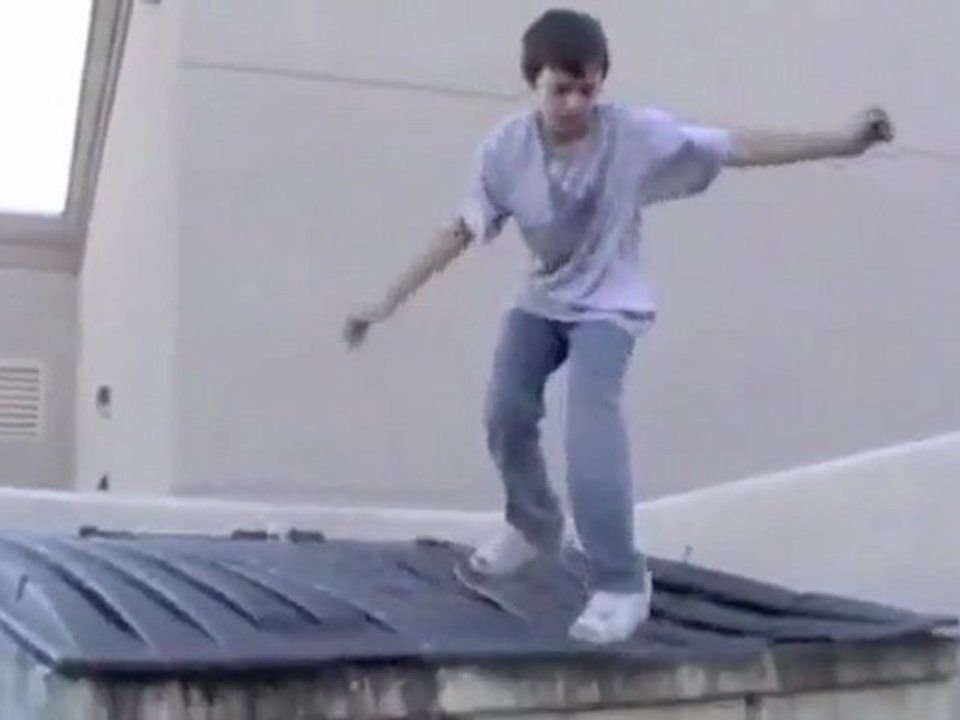 Mülltonnen Skater - mülltonne, skater, fail,