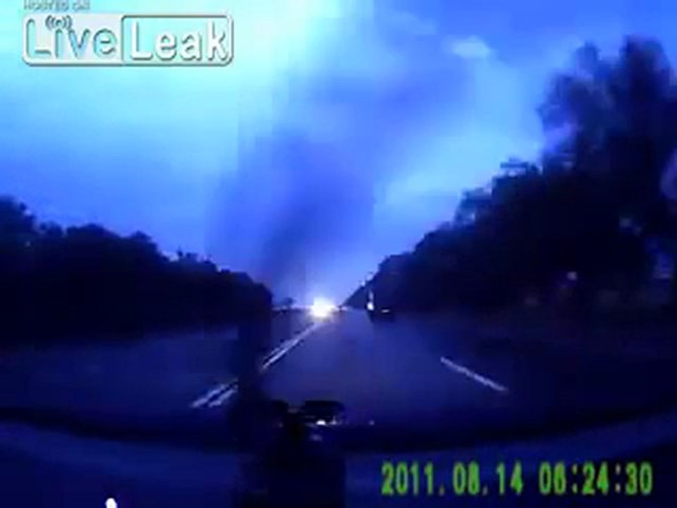 Cheating Death On Freeway;Russia