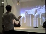 La vitrine interactive autour de l'objet