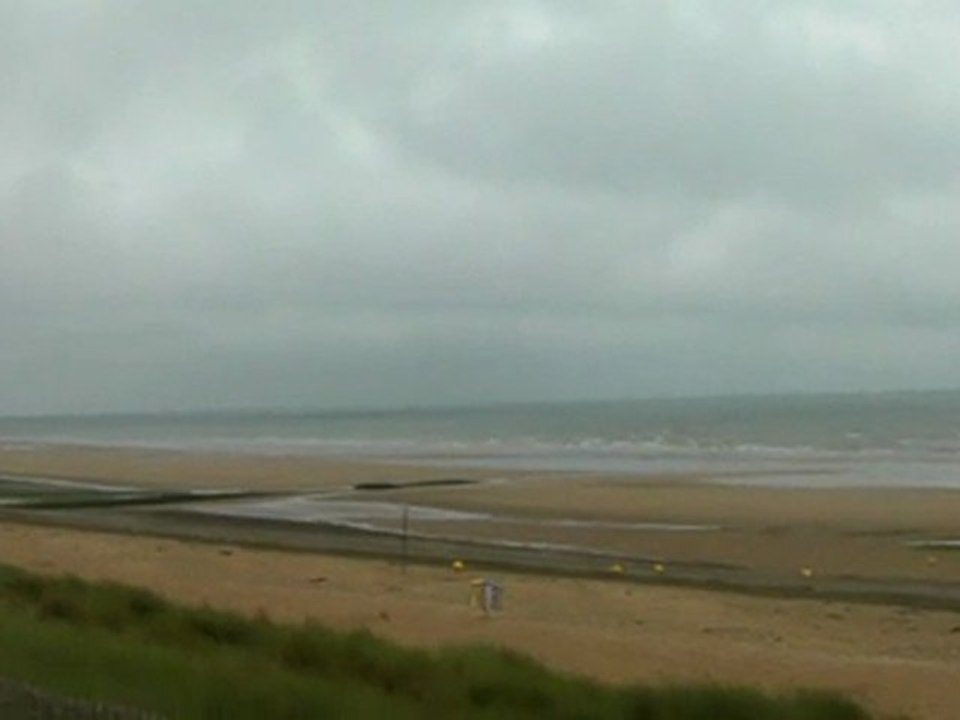 Visite sur la plage de débarquement de Courcelles sur mer (Secteur Juno Beach)