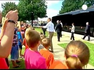 Obama promises 'specific plan' to fix US economy