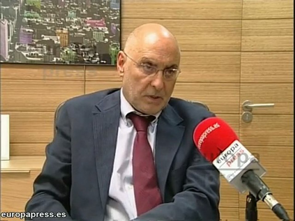 Ares acusa a Bildu de "hacer guiños" a ETA