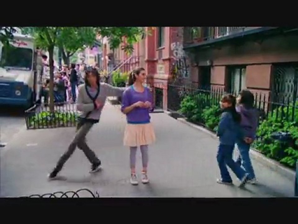 Step Up 3 Moose Robot Dance
