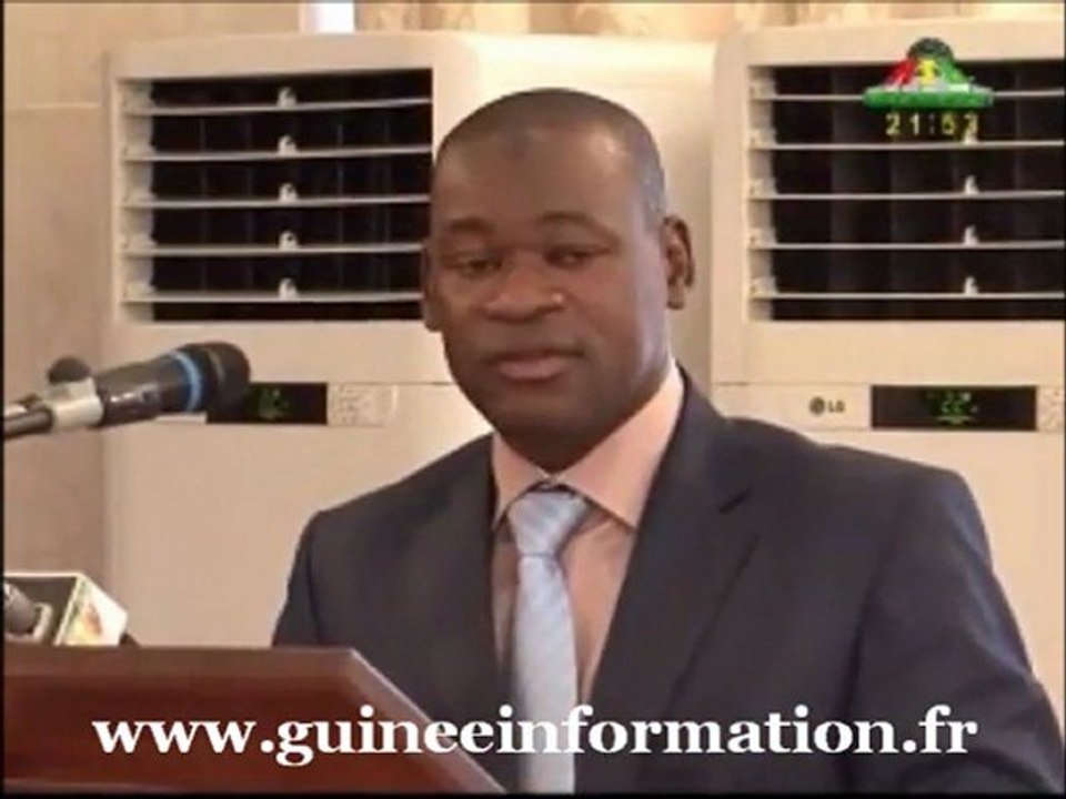 Papa Koly Kourouma devant Alpha Condé sur l'électricité en Guinée