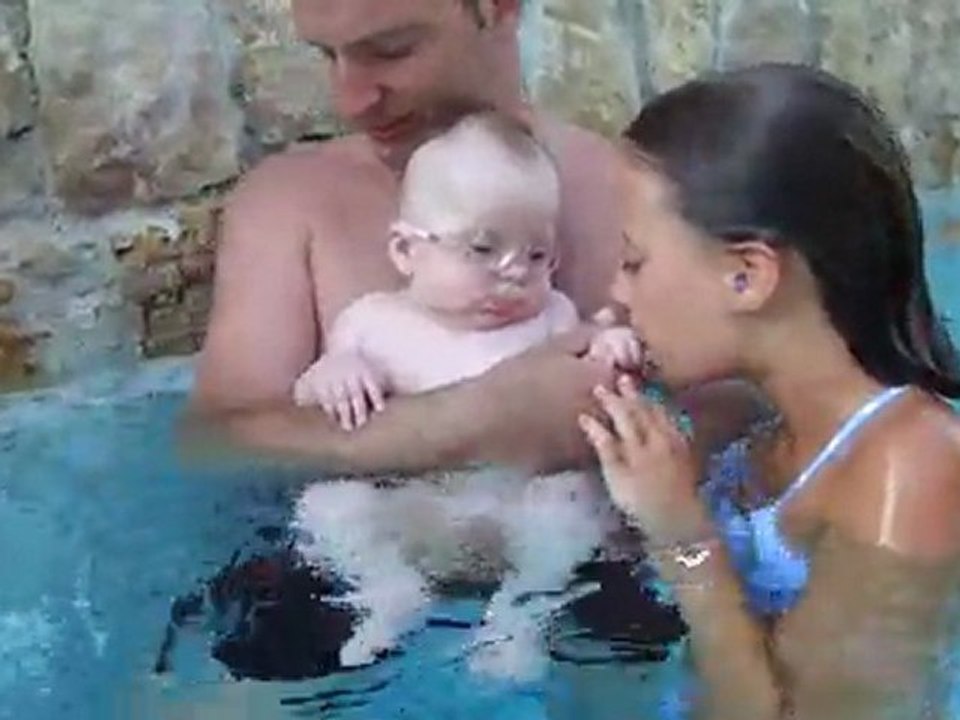 16-08-2011 dans la piscine