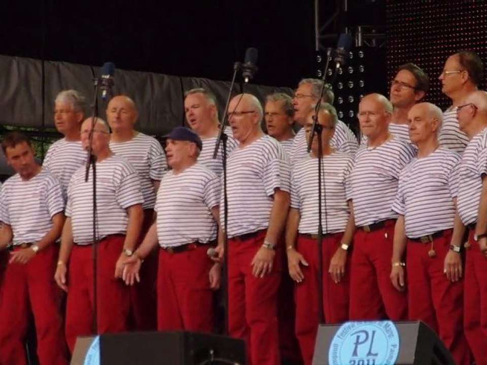 Les Marins d'Iroise au Festival du Chant de Marin 2011 à Paimpol