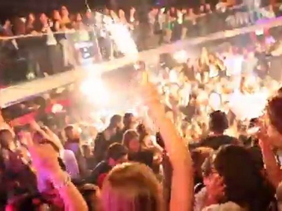 Snoop Dogg Live @ "West Coast Boss" Afterparty, VIP Room Theatre, Paris, France, 07-04-2011
