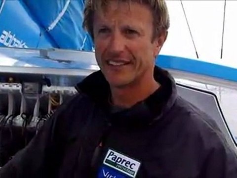 Arrivée de Virbac-Paprec 3 en 2 ème position à Plymouth lors de la Rolex Fastnet Race