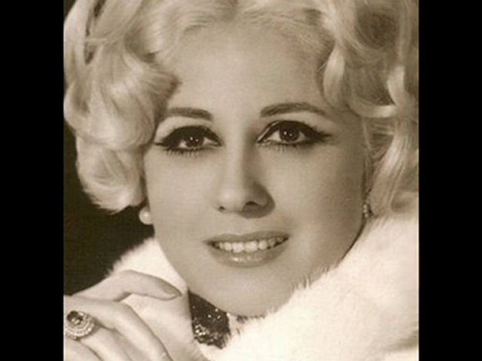 Behiye AKSOY - SENEDE BİR GÜN