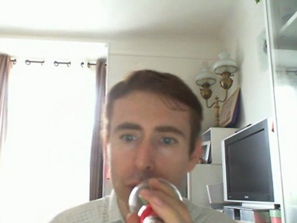 Wiwi égratigne "à mon père" de Michèle Torr