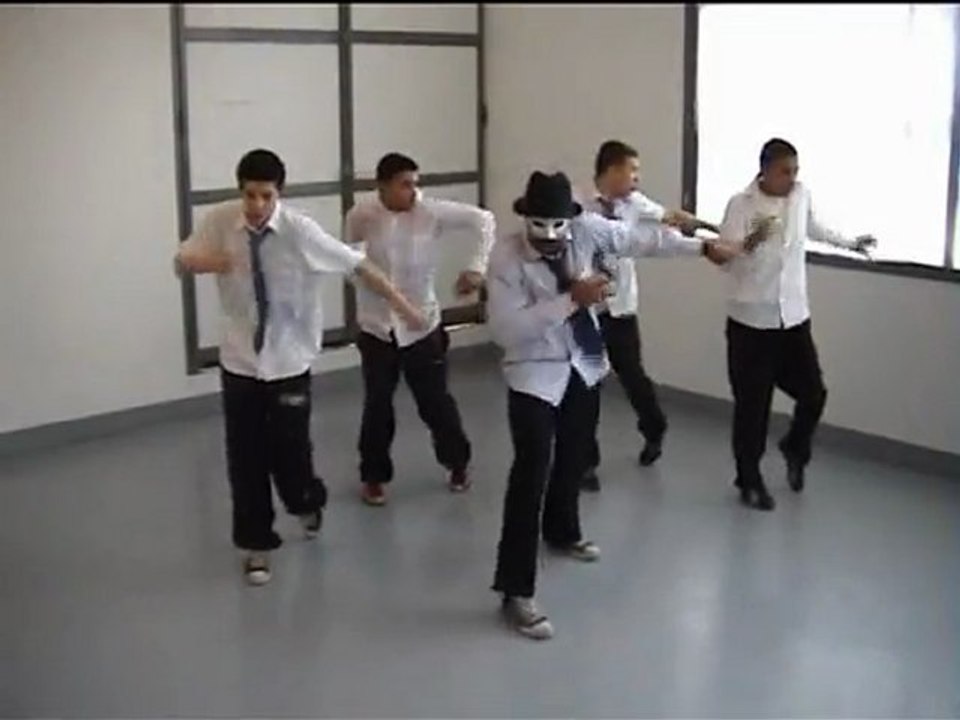 Danse DeLuxe