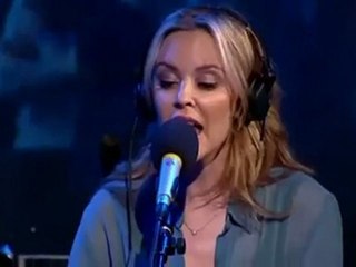 Kylie Minogue - Can´t Get You Out Of my Head Live at BBC Radio1 2010