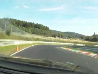 Un tour sur le Nurburgring en Nissan GTR
