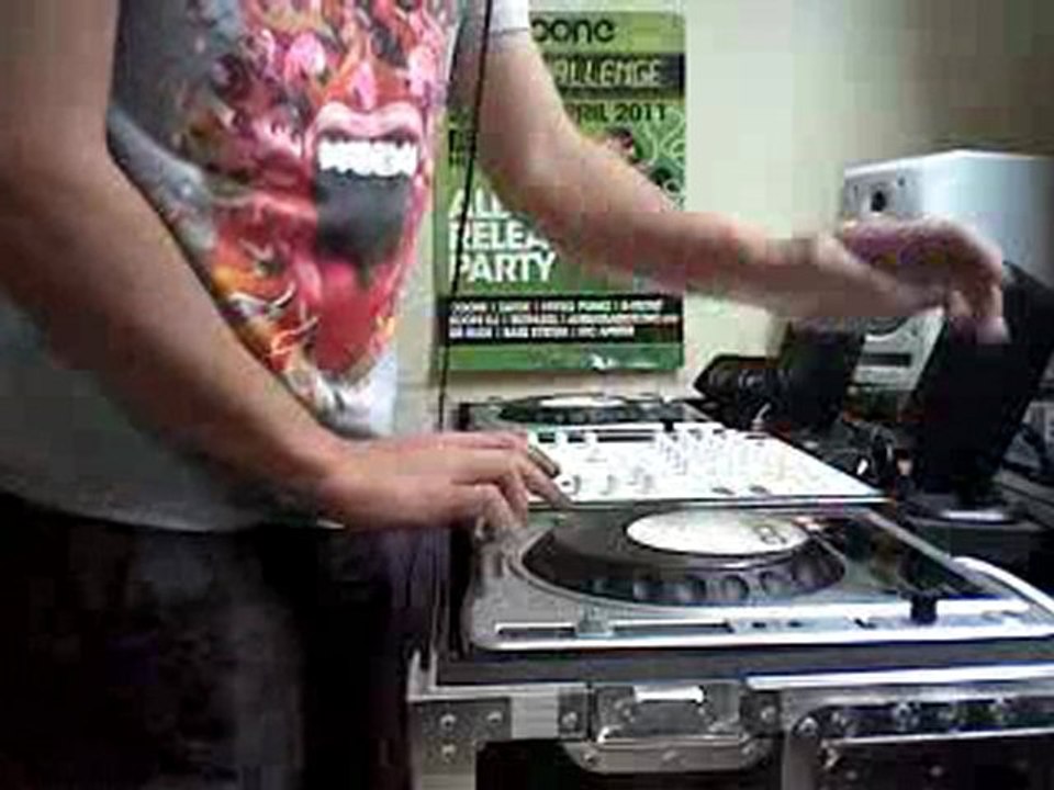 11-08-2011 Riss B Mix @ Infinity Bass