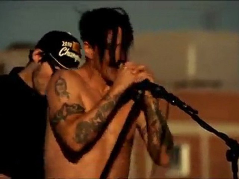 Red Hot Chili Peppers - The Adventures of Rain Dance Maggie (HD) 1st On Net