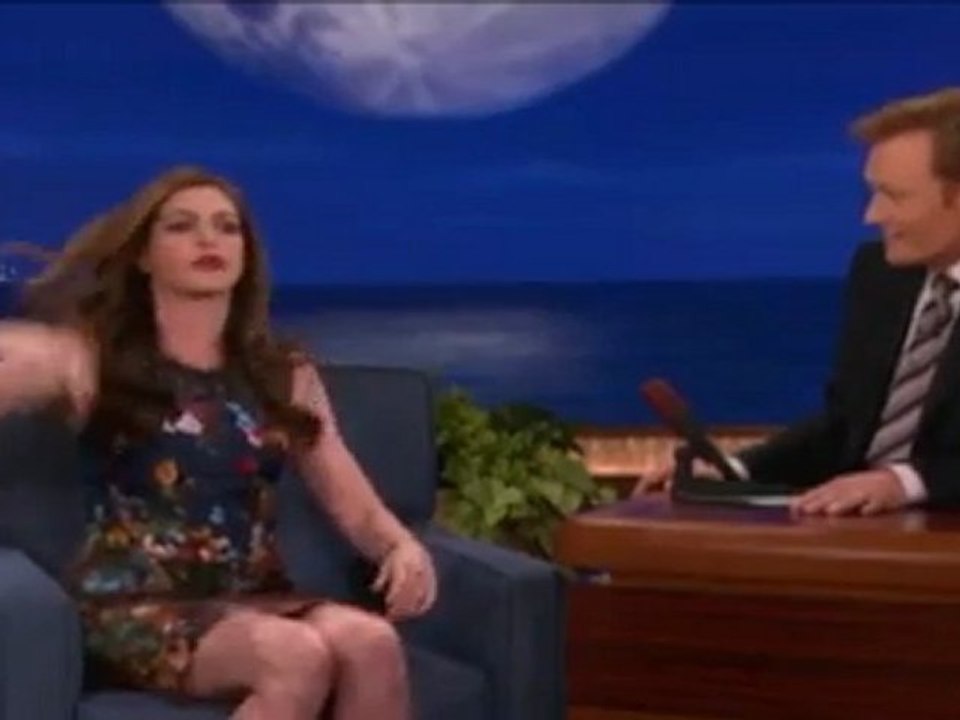 Anne Hathaway se prend pour Lil'Wayne