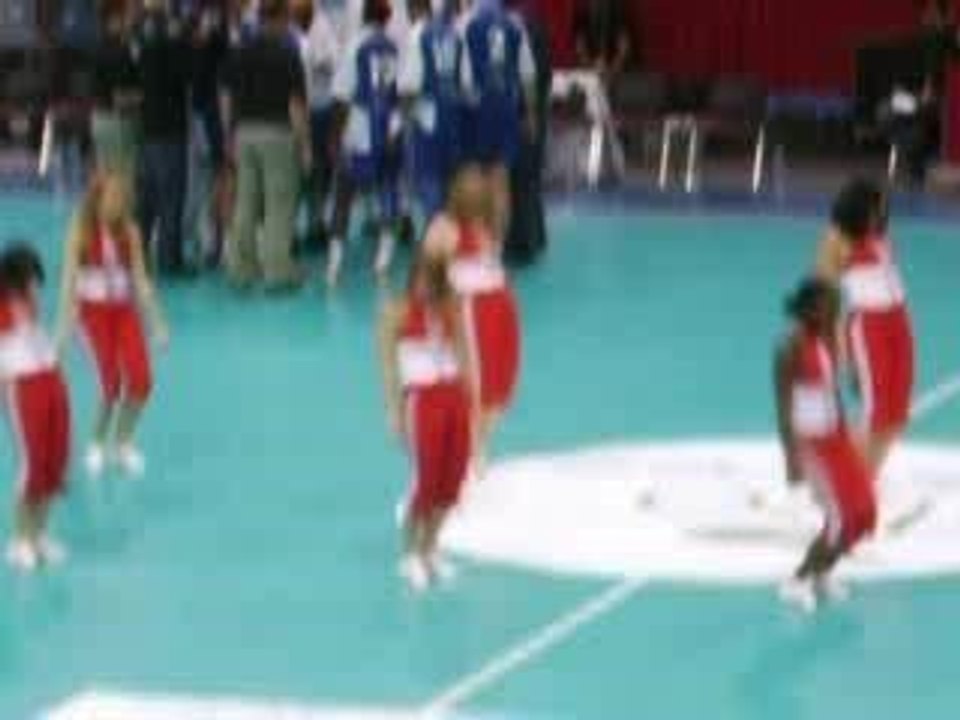 pompom girls