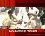 Sonia Gandhi files Nomination 6 april 2009