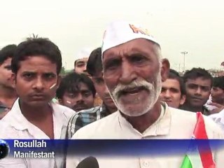 Inde: Anna Hazare débute son jeûne et promet "la révolution"