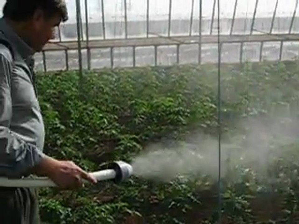 seralarda ilaçlama yapılırken