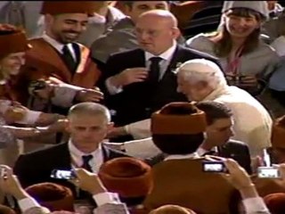 El papa alerta contra la "ciencia sin límite" y denuncia "el eclipse de Dios"