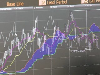 World stocks extend freefall on recession, bank fears