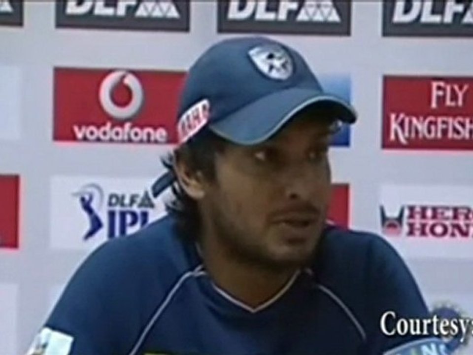 Kumar Sangakkara BLAMES Team mates for Sehwag's Victory