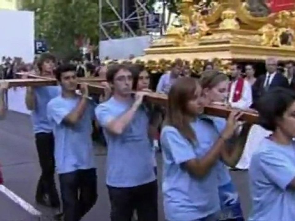 A Madrid, Chemin de croix en présence du pape Benoît XVI